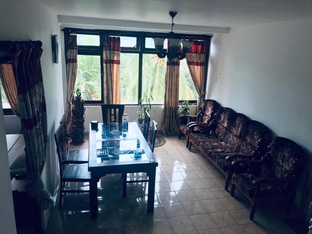 Luxury Apartment The Walkers Nest キャンディー エクステリア 写真
